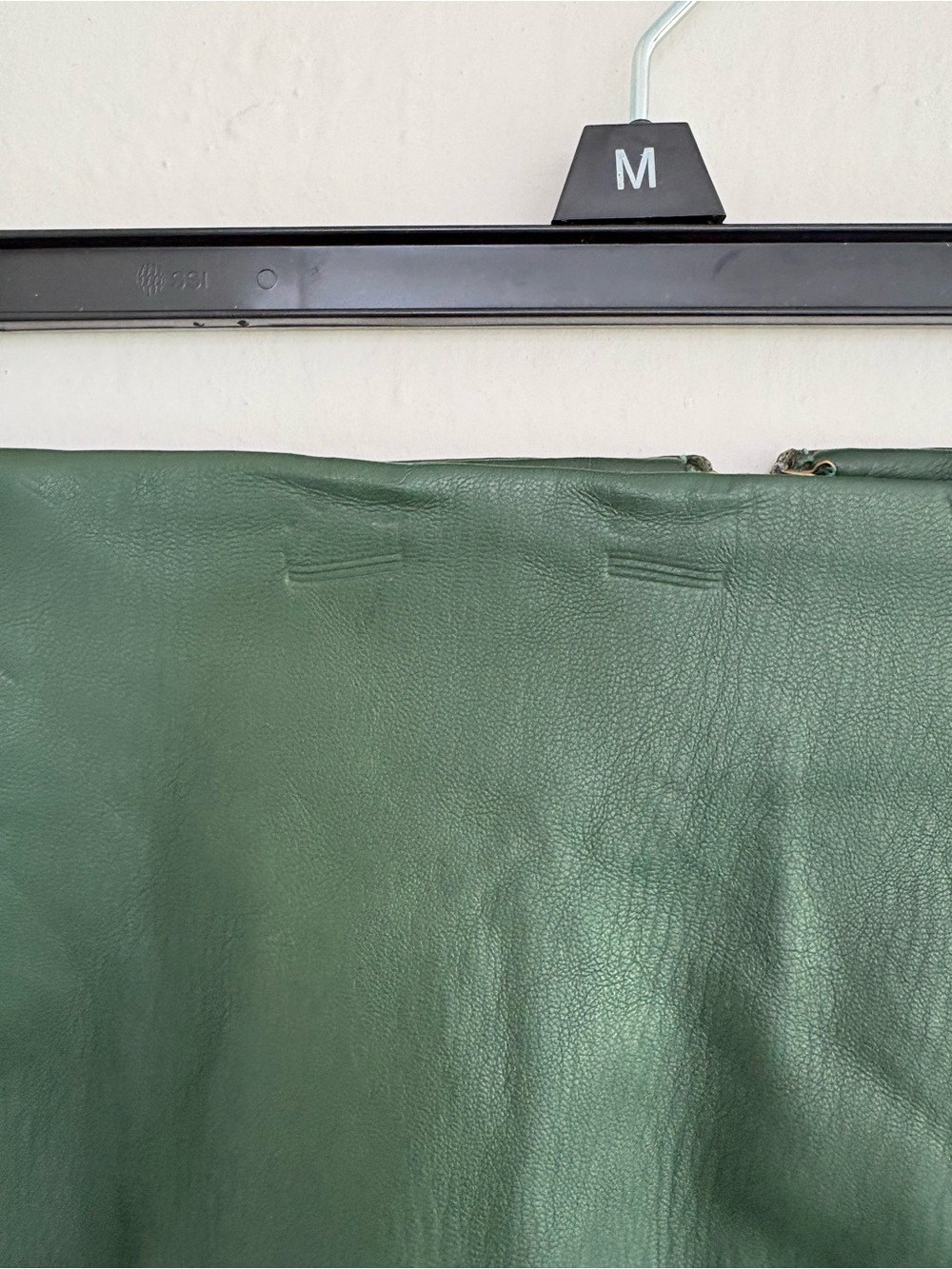 Maeve Anthropologie Green Faux Leather Mini Skirt Size US 0 - Picture 3 of 7